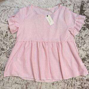 BNWT pink/white seersucker top XL.